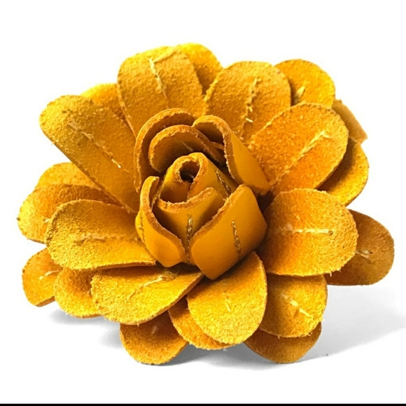 Gorgeous Handmade Handcrafted Genuine Leather Rose Keychain Keyrin - Picture 5 of 5